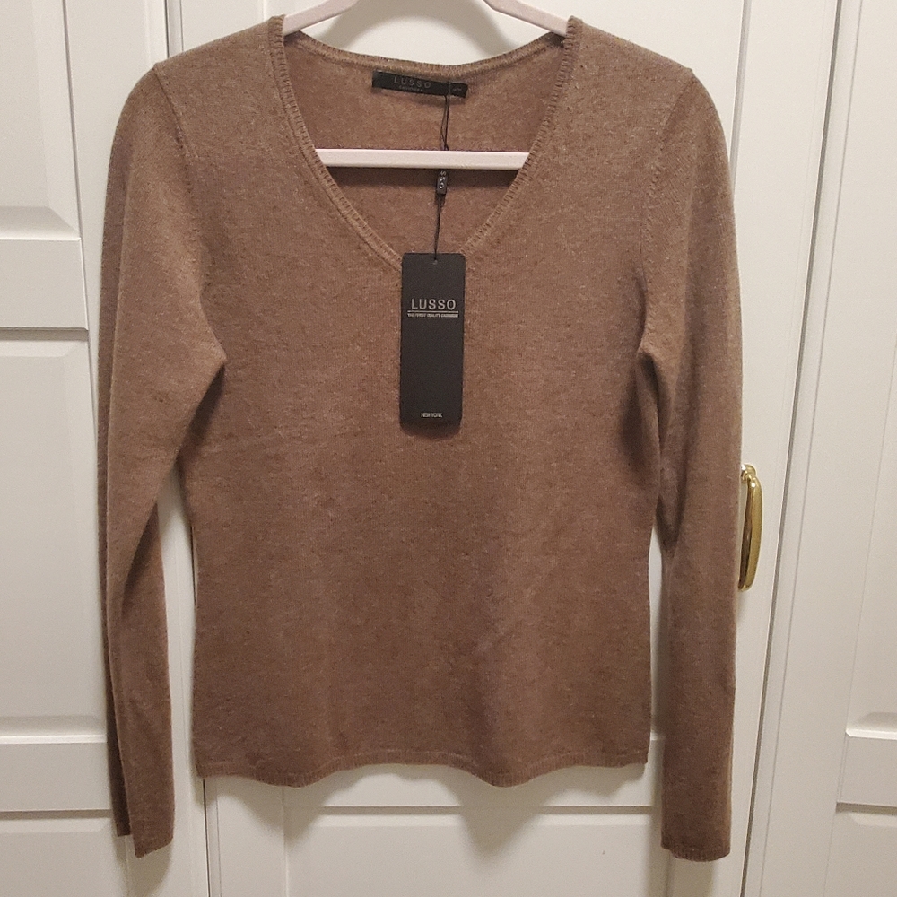 ✨NWT✨Lusso Cashmere Sweater